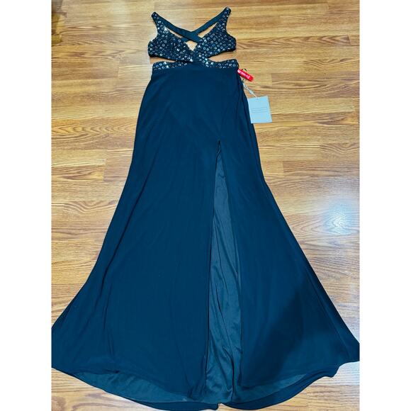 Mac Duggal Black Style No. 68166 halter neckline open back sequin bodice sz 6 - Picture 15 of 15